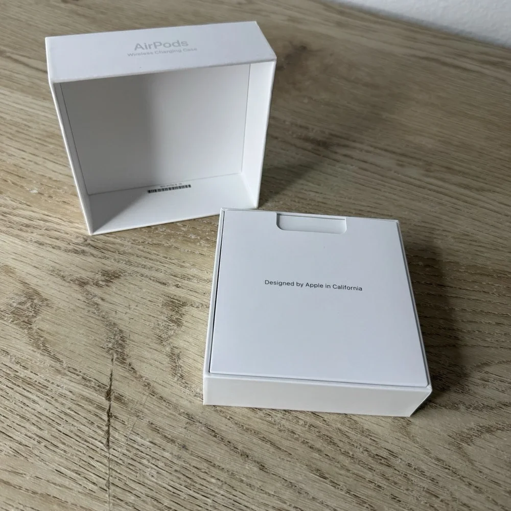 EMPTY BOX - Apple Airpods - Inner Packaging‎ - Manuals - Charging Cord MRXJ2AM/A